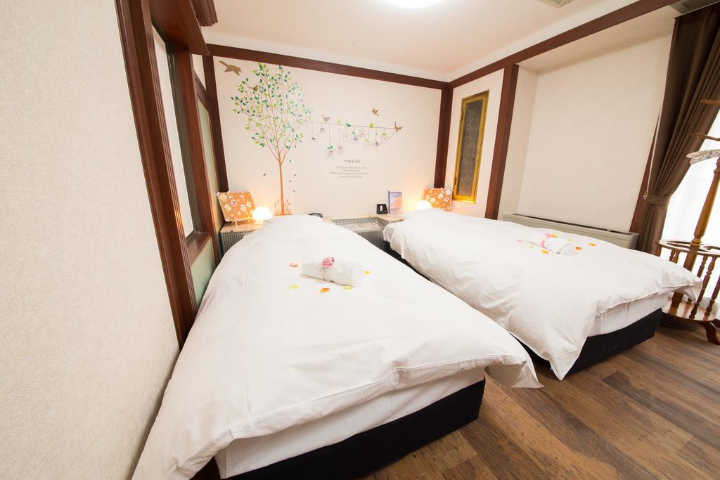 Hotel Candy Hall (Adults Only) Osaka Exterior photo