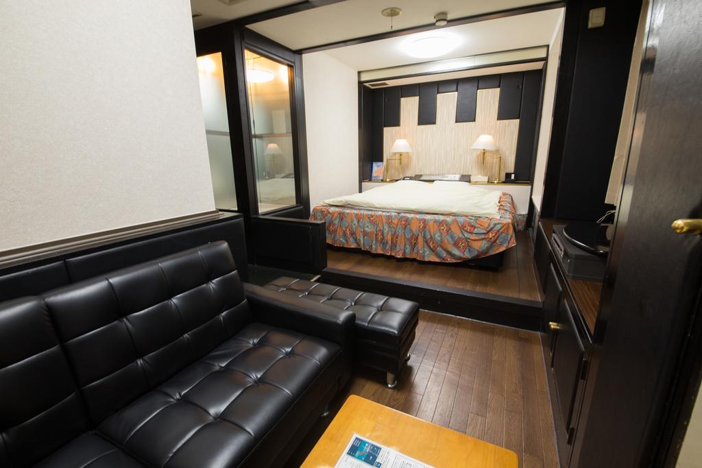 Hotel Candy Hall (Adults Only) Osaka Exterior photo
