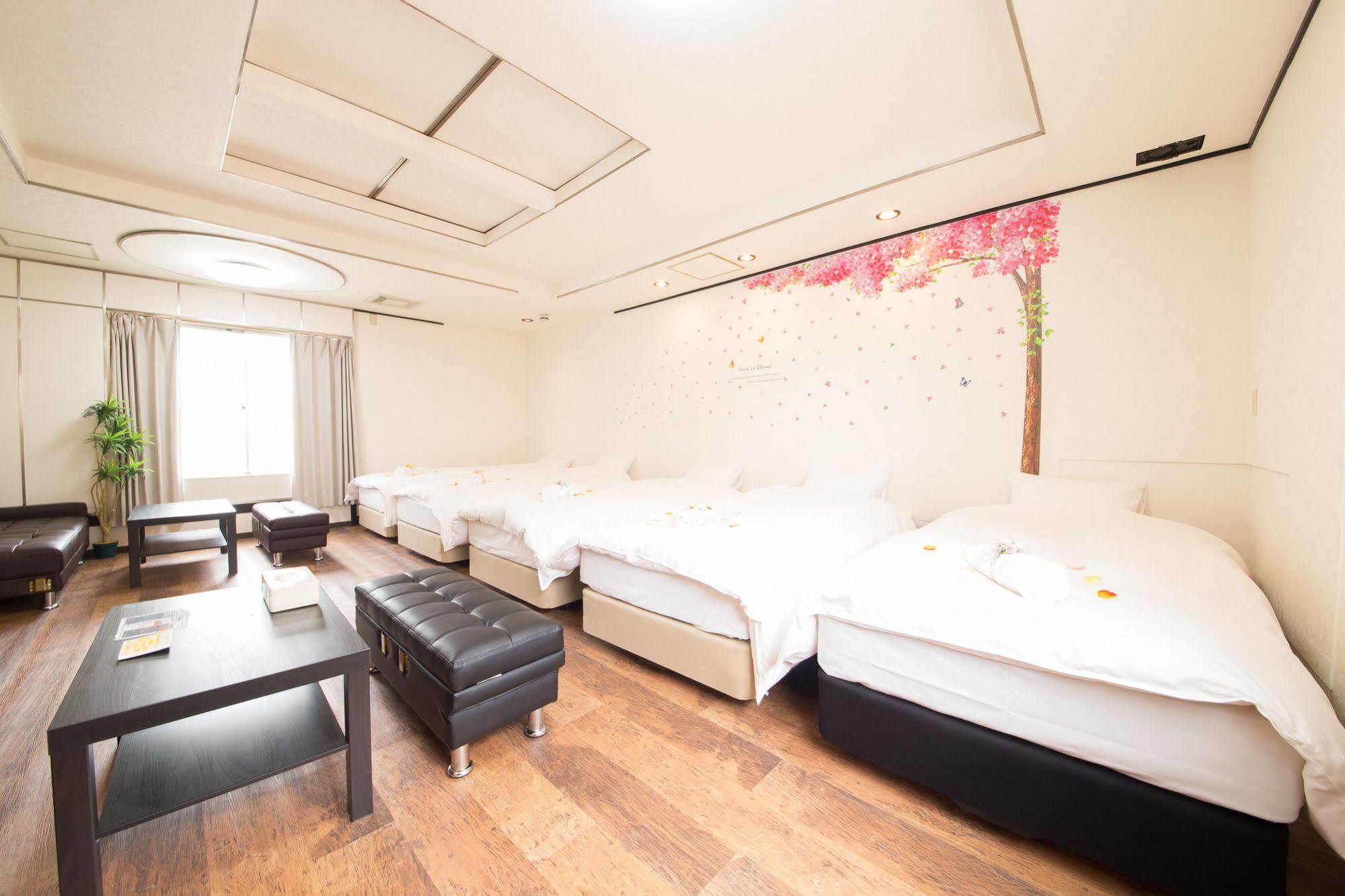 Hotel Candy Hall (Adults Only) Osaka Exterior photo